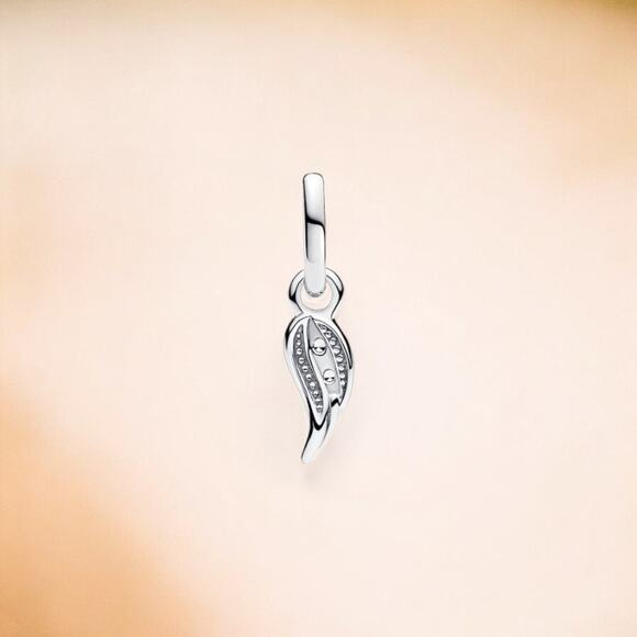 Pandora ME Sparkling Angel Wing Mini Dangle Charm - Picture 2 of 3